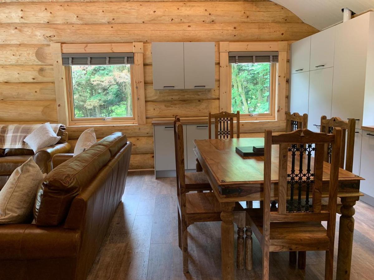 Ewes Water Log Cabins Langholm Ngoại thất bức ảnh