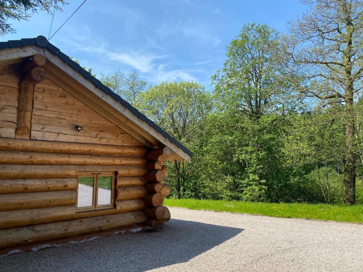 Ewes Water Log Cabins Langholm Ngoại thất bức ảnh