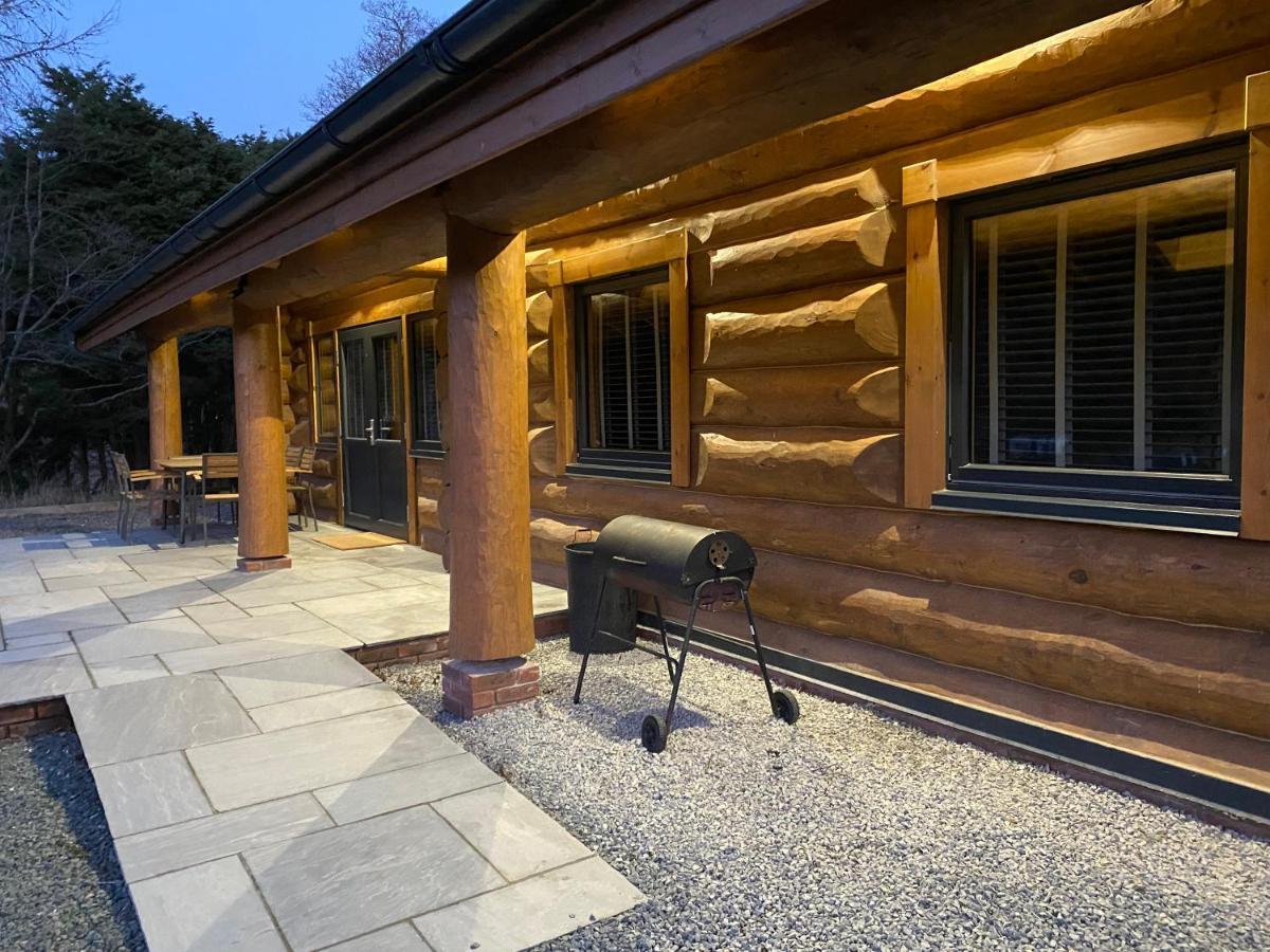 Ewes Water Log Cabins Langholm Ngoại thất bức ảnh