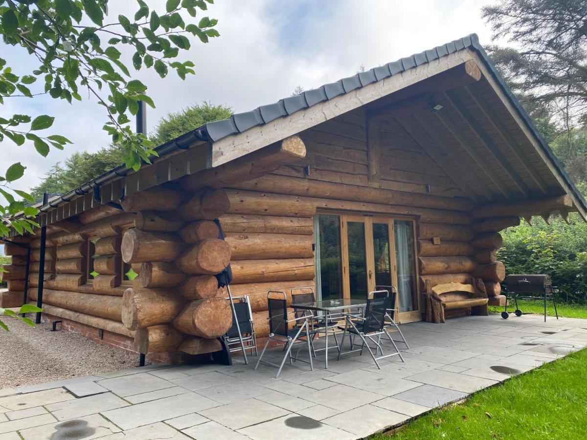Ewes Water Log Cabins Langholm Ngoại thất bức ảnh