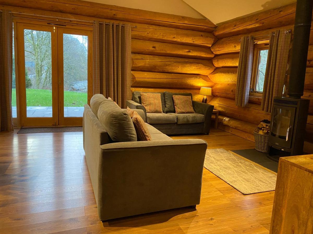 Ewes Water Log Cabins Langholm Ngoại thất bức ảnh