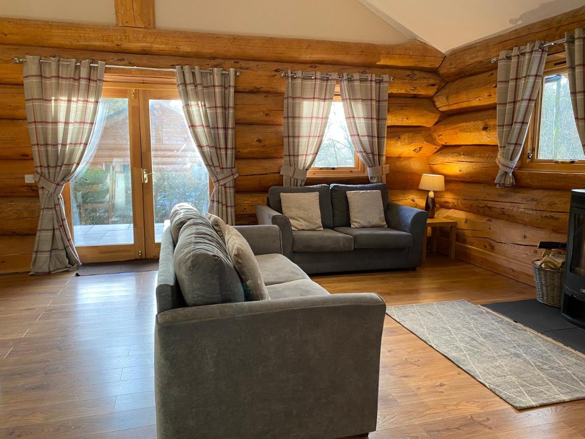 Ewes Water Log Cabins Langholm Ngoại thất bức ảnh